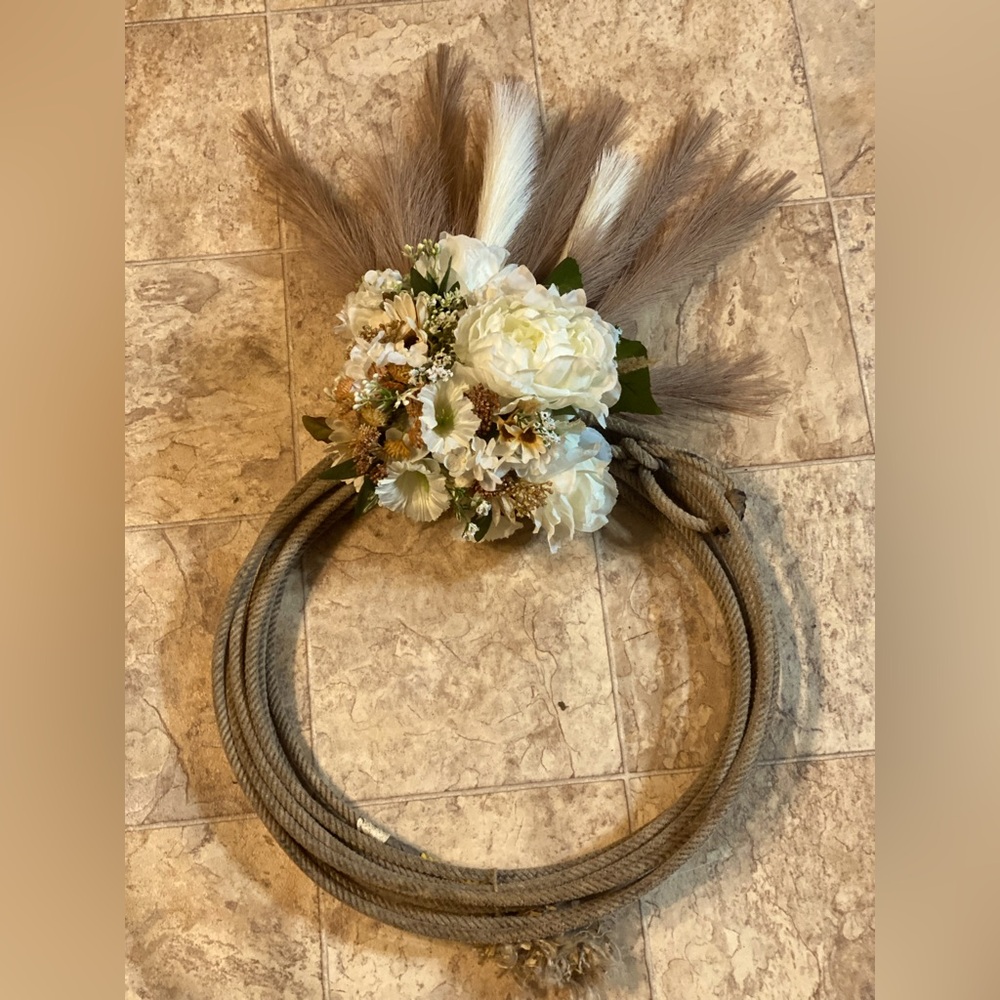 Rustic Floral Rope Wall Decor